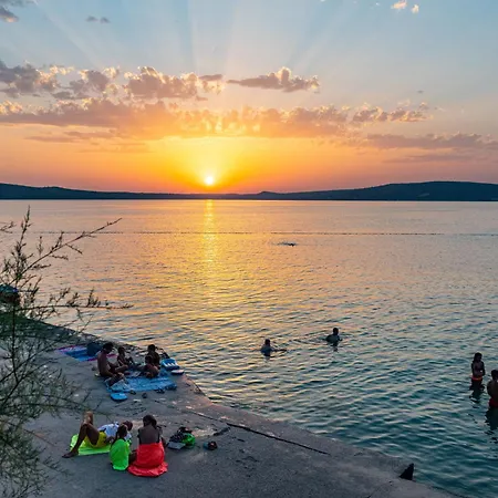 Marin Novigrad Novigrad (Dalmácia)